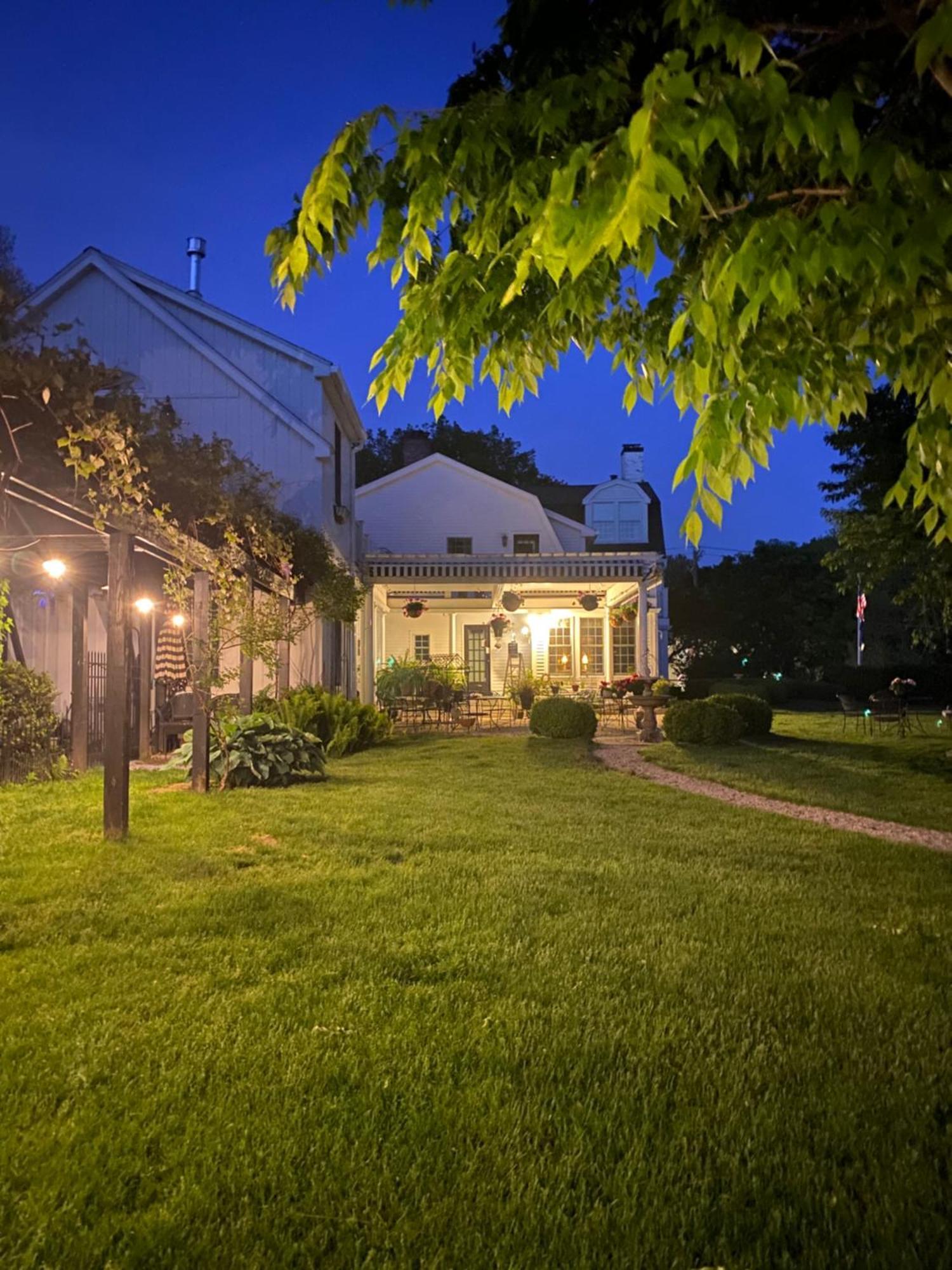 The Connecticut River Valley Inn Hartford South/Glastonbury Exterior photo